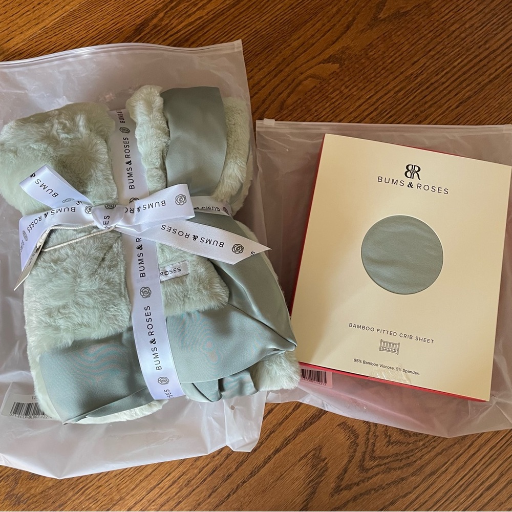 Bums & Roses Luxe Minky Blanket & Bamboo Crib Sheet Bundle - Eucalyptus
